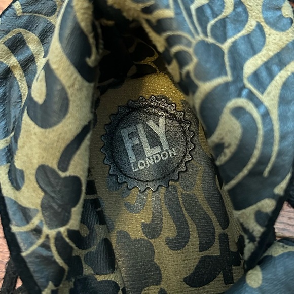 Fly London Yama Suede Wedge Lace Up Ankle Bootie SZ 38 or US 7/7.5 - Picture 8 of 9